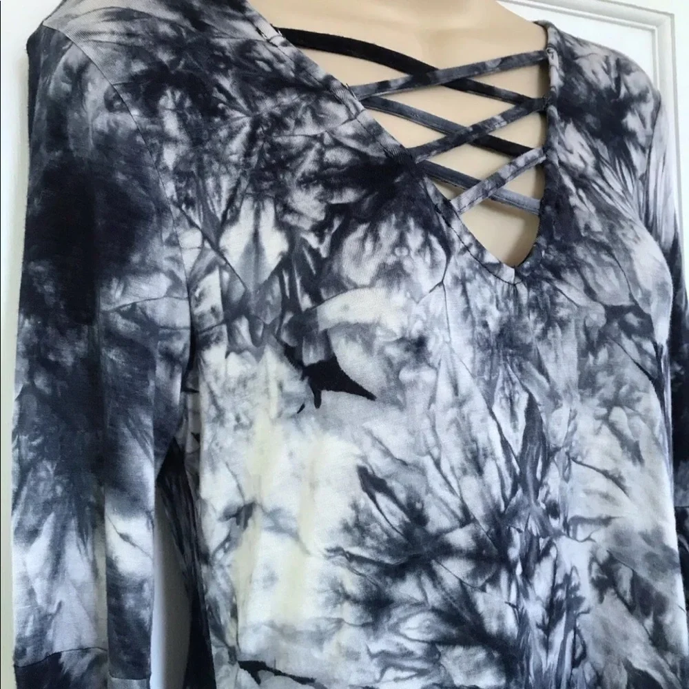 Hazel Blue Tie Dye Lace Up Front Shark Hem Tunic